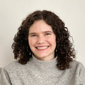 Headshot of Elena Schwartz, LICSW at Beacon Therapy Group.